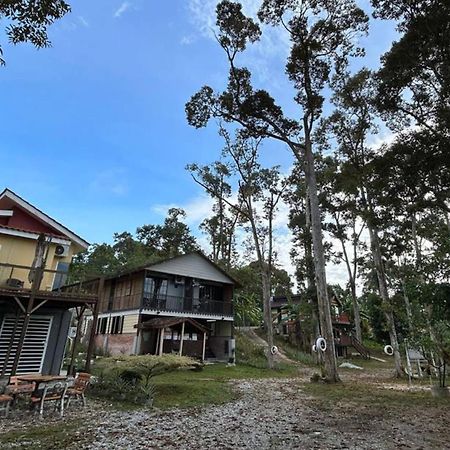 Resort D Rumah Bonda River View Куала Кангсар Екстериор снимка