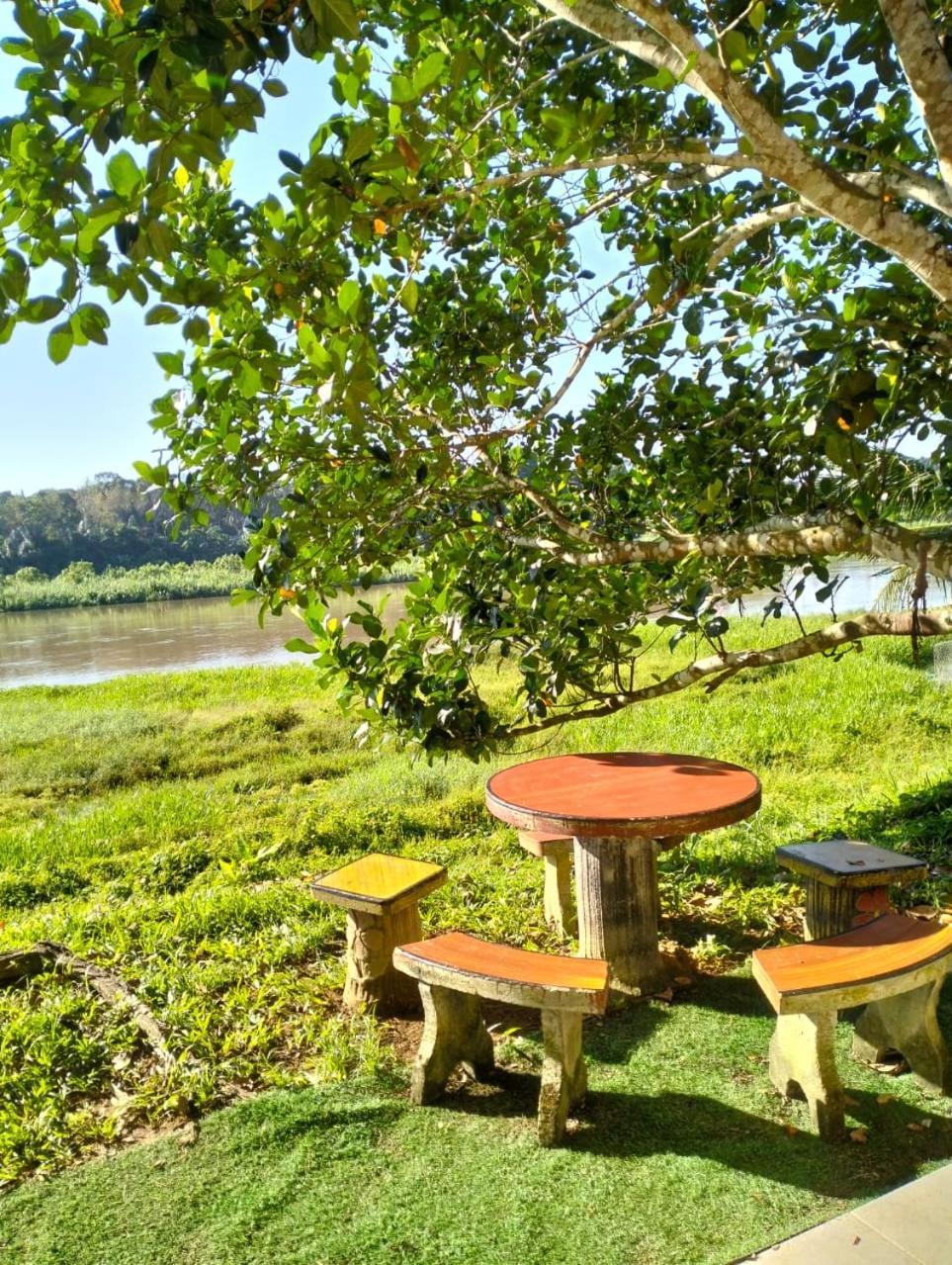 Resort D Rumah Bonda River View Куала Кангсар Екстериор снимка