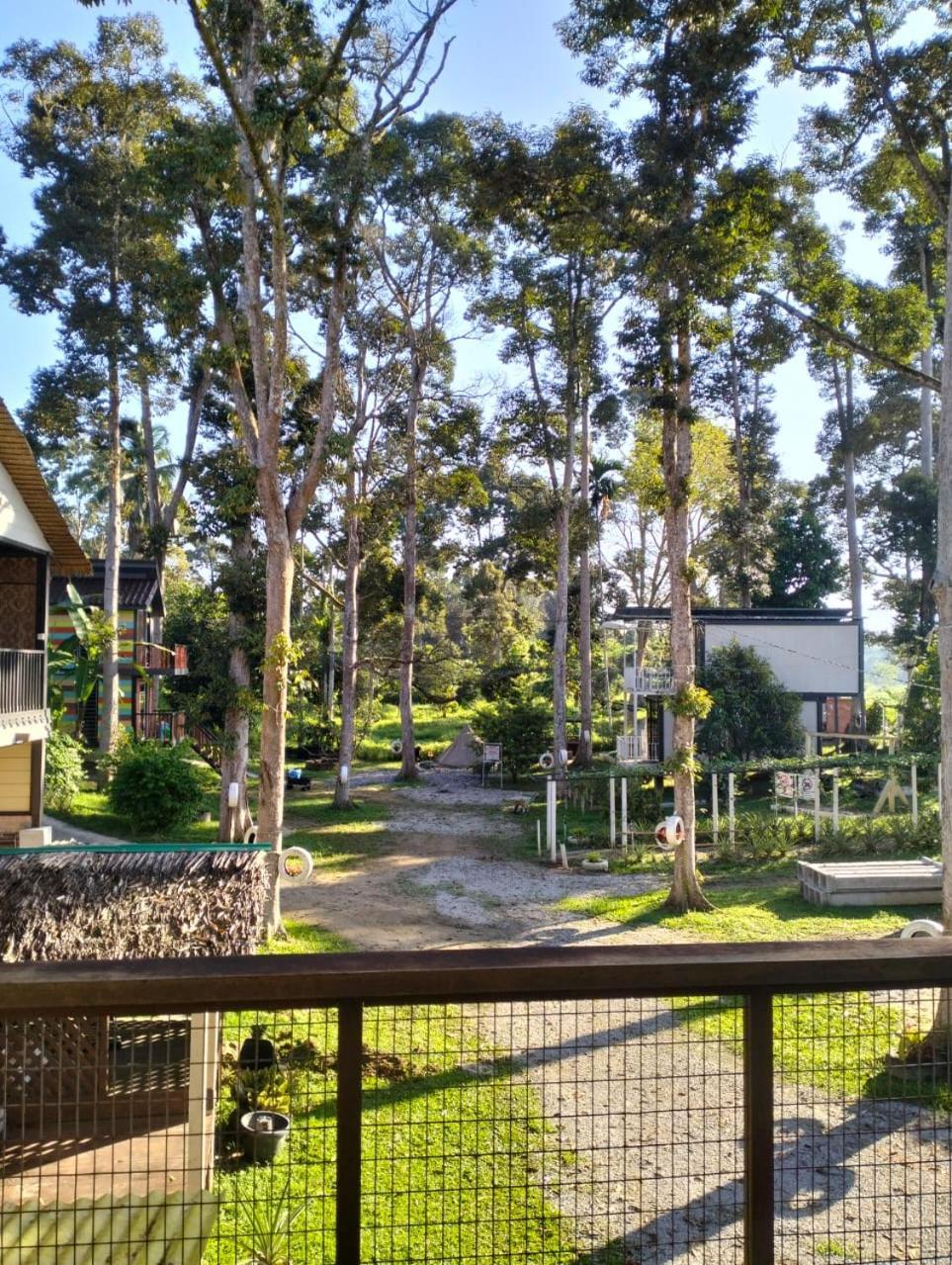 Resort D Rumah Bonda River View Куала Кангсар Екстериор снимка