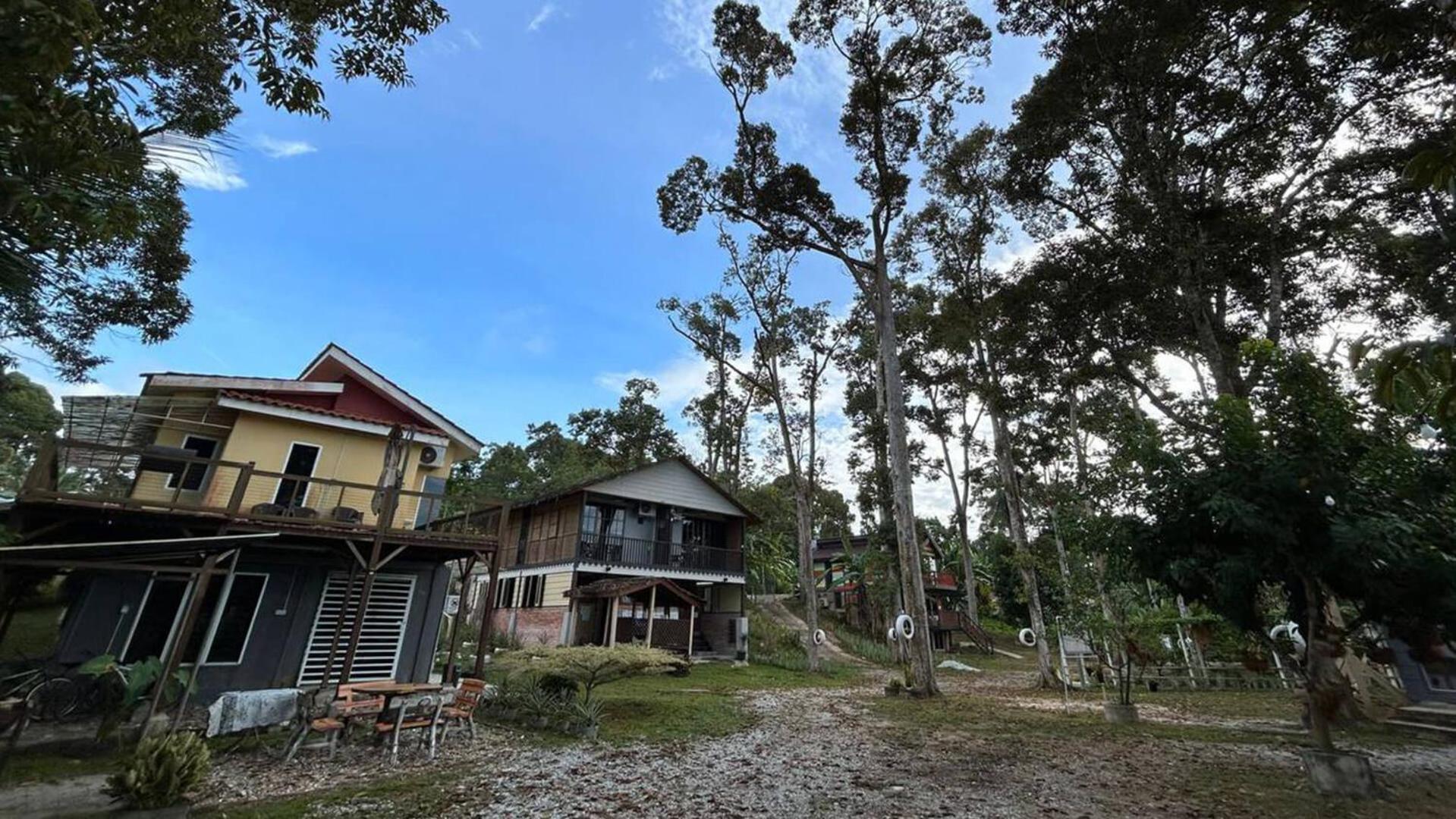 Resort D Rumah Bonda River View Куала Кангсар Екстериор снимка